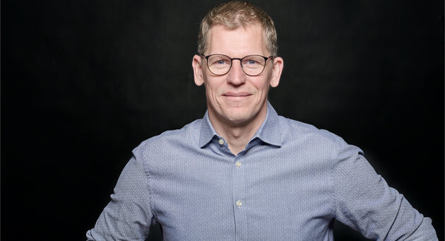 Juri Stobbe lächelt in die Kamera